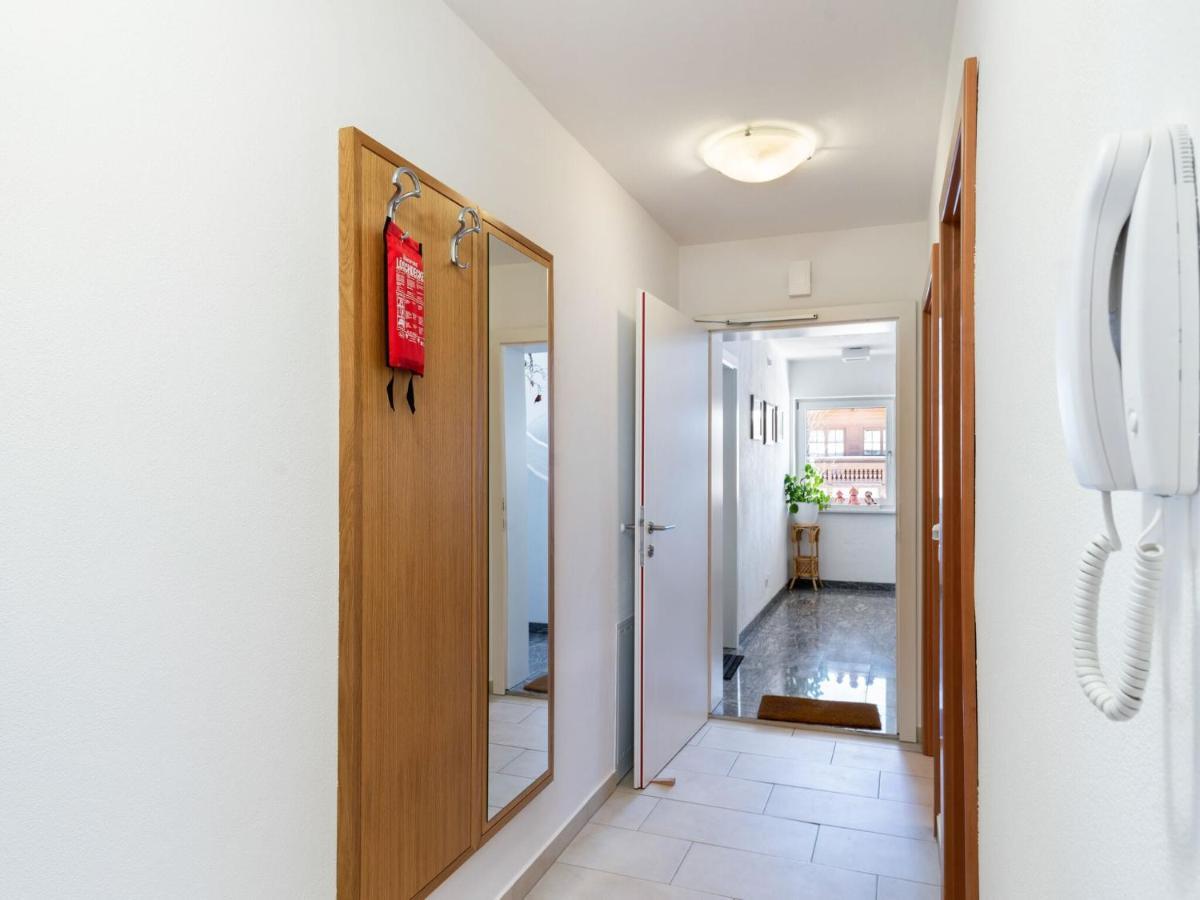 Elegant Apartment In Saalfelden With Balcony Eksteriør billede