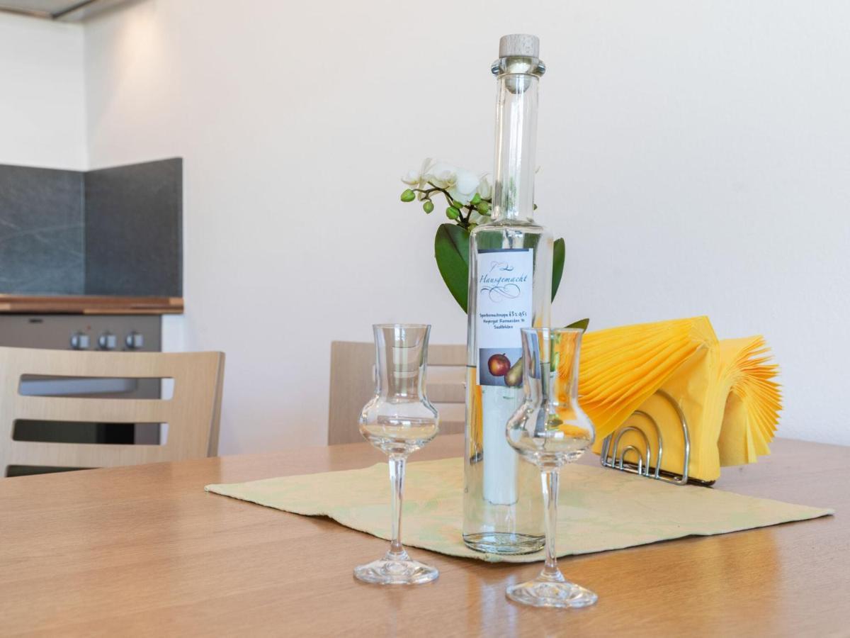 Elegant Apartment In Saalfelden With Balcony Eksteriør billede
