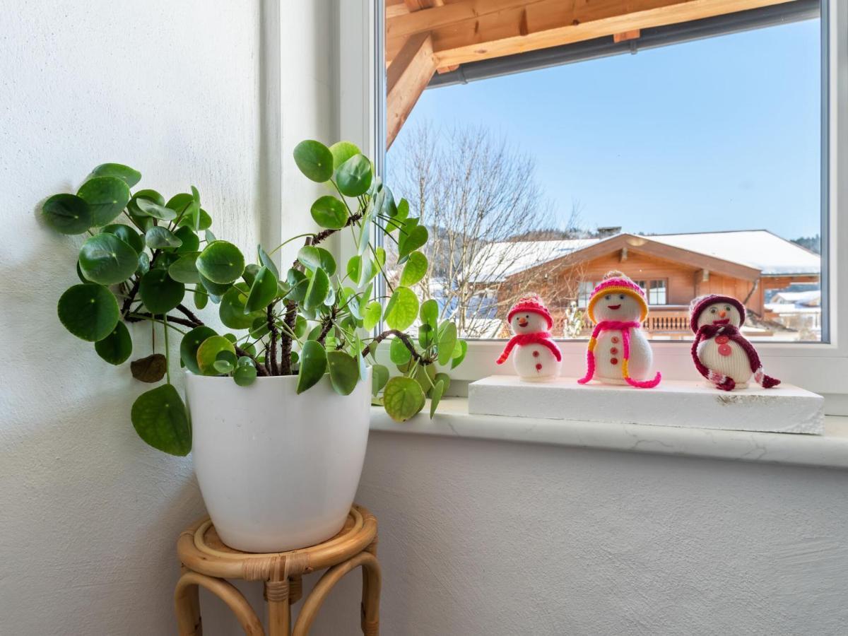 Elegant Apartment In Saalfelden With Balcony Eksteriør billede